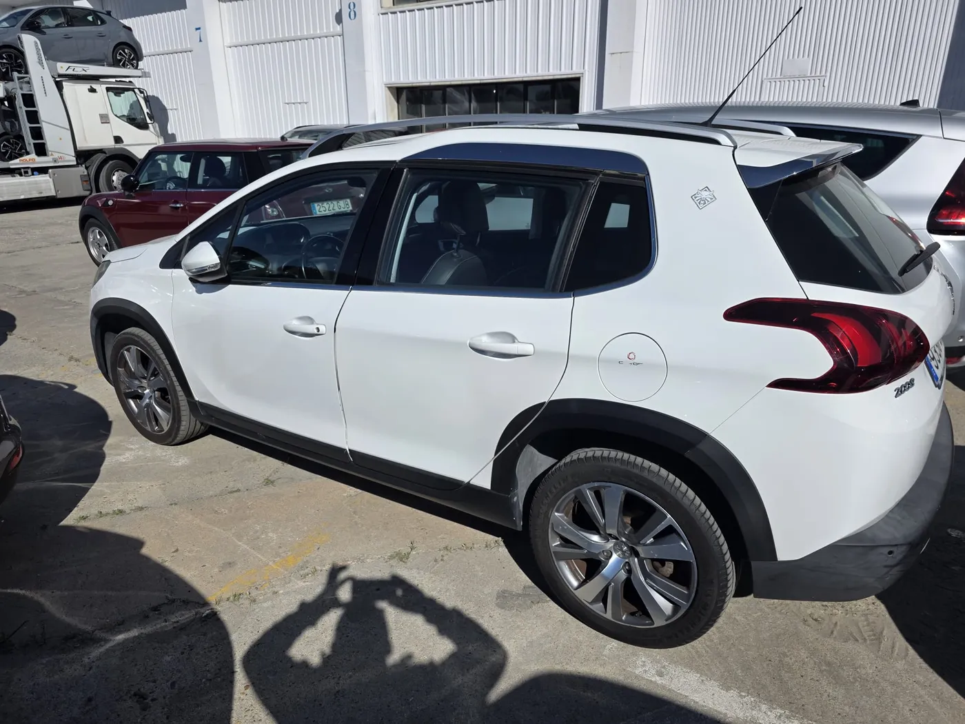 Peugeot 2008 Allure 1.2 PureTech 110 CV Automático de segunda mano