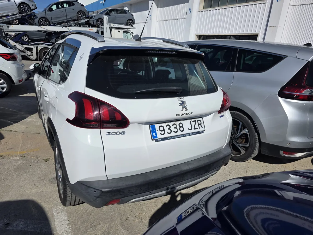 Foto 2 de Peugeot 2008 Allure